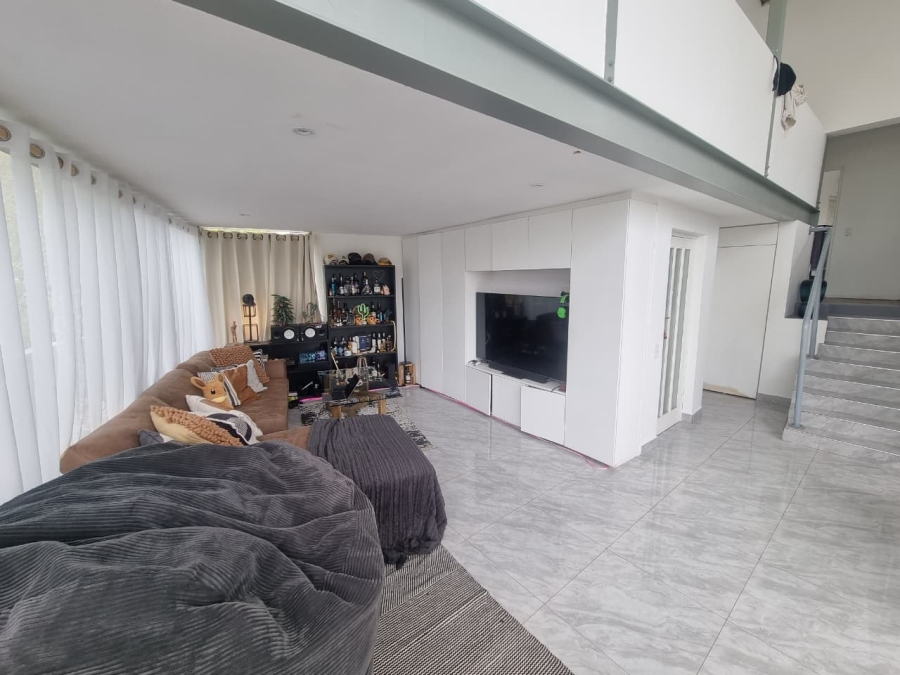 To Let 2 Bedroom Property for Rent in Tamboerskloof Western Cape